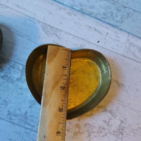 Mid Century Brass Heart Trinket Box - Picture 6 of 6